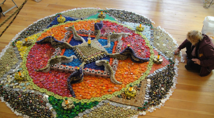 Mandala z odpadów i dyskusja nad obiegem materii